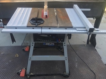 Delta 10” Table Saw | Rolling Dolly - RNTL